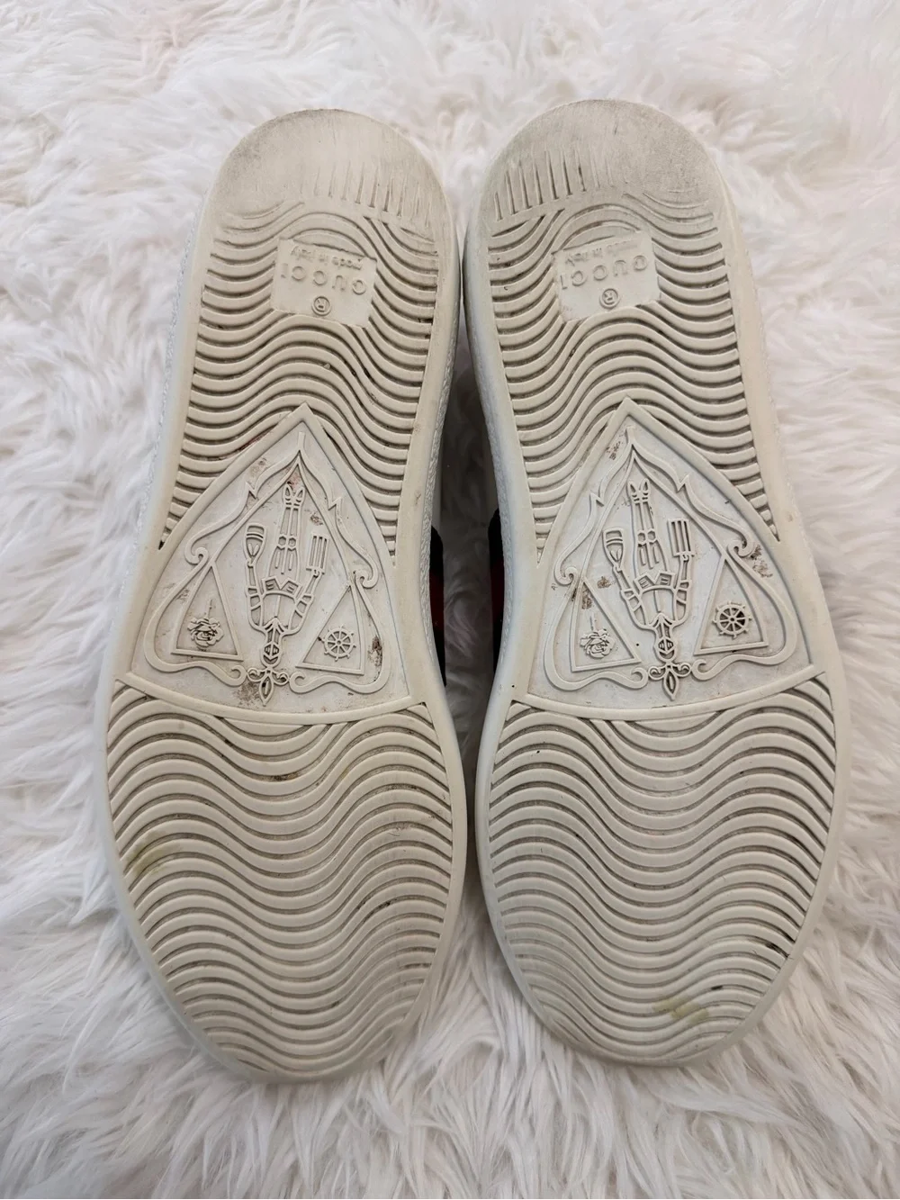 Gucci Ace Women's Sneakers White Leather Web Bee Size 35.5 US 5.5